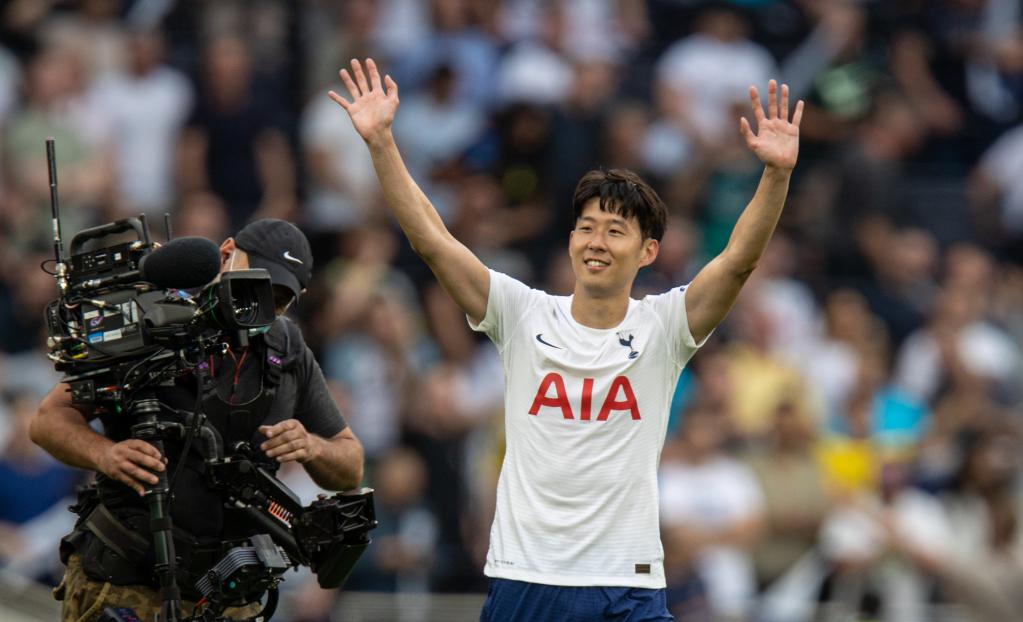 大发娱乐-曼城大胜托特纳姆，积分继续领先(2021年08月15日 托特纳姆 vs 曼城高清直播)